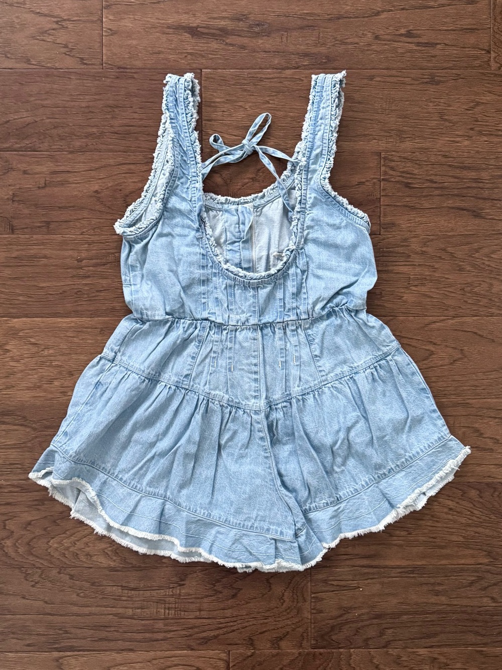 EUC Free People We The Free Nikita Romper Light Blue Denim Tie Back Size Small - Picture 7 of 8